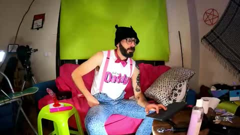 Snapshot of 6thsin chatting on 12/21/25, 02:19 6thSIN online show from 12/21/25, 02:19