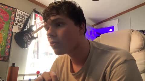 Snapshot of 710lemonade420 chatting on 01/29/25, 07:11 lemonade online show from 01/29/25, 07:11