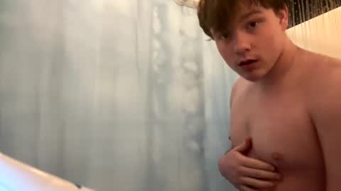 Snapshot of 710lemonade420 chatting on 02/01/25, 10:23 lemonade online show from 02/01/25, 10:23