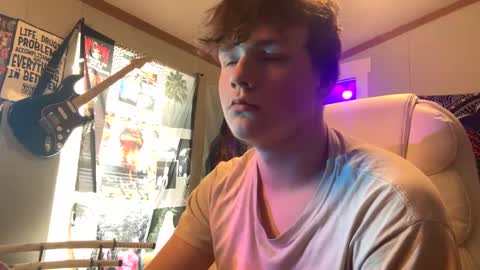 Snapshot of 710lemonade420 chatting on 02/16/25, 09:59 lemonade online show from 02/16/25, 09:59