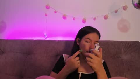 milu online show from 10/07/25, 11:40