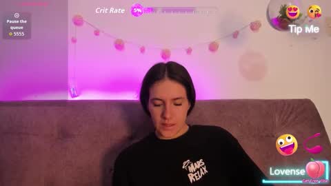 milu online show from 10/17/25, 11:46