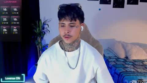 Stefan online show from 11/29/25, 09:18