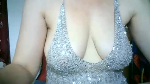 Lilu online show from 06/26/26, 10:08