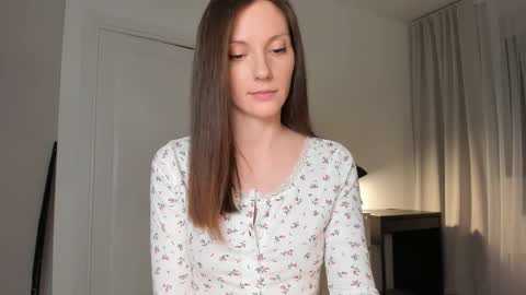 Snapshot of 787_fm chatting on 12/13/25, 08:14 Anna online show from 12/13/25, 08:14