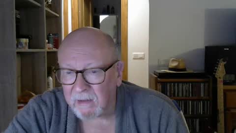 Snapshot of 7thsojourn chatting on 12/08/24, 06:17 Papi online show from 12/08/24, 06:17