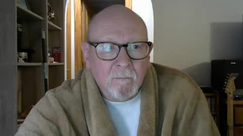 Snapshot of 7thsojourn chatting on 01/10/25, 06:06 Papi online show from 01/10/25, 06:06