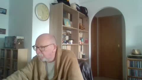 Snapshot of 7thsojourn chatting on 02/04/25, 09:28 Papi online show from 02/04/25, 09:28