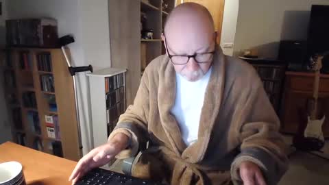 Snapshot of 7thsojourn chatting on 02/07/25, 06:34 Papi online show from 02/07/25, 06:34