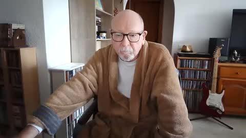 Snapshot of 7thsojourn chatting on 02/08/25, 09:03 Papi online show from 02/08/25, 09:03