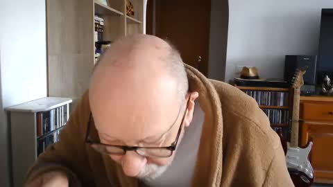 Snapshot of 7thsojourn chatting on 02/08/25, 12:06 Papi online show from 02/08/25, 12:06