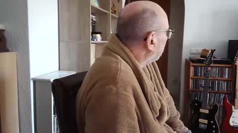 Snapshot of 7thsojourn chatting on 02/28/25, 11:25 Papi online show from 02/28/25, 11:25