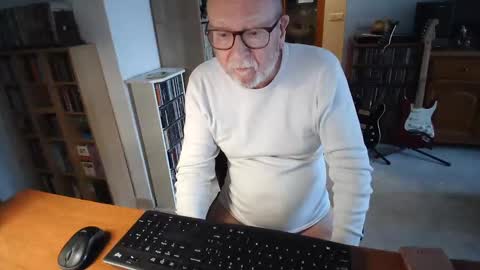 Snapshot of 7thsojourn chatting on 03/02/25, 05:25 Papi online show from 03/02/25, 05:25