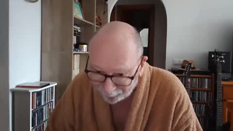 Snapshot of 7thsojourn chatting on 03/08/25, 04:39 Papi online show from 03/08/25, 04:39