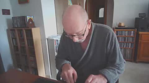 Snapshot of 7thsojourn chatting on 10/11/25, 08:46 Papi online show from 10/11/25, 08:46