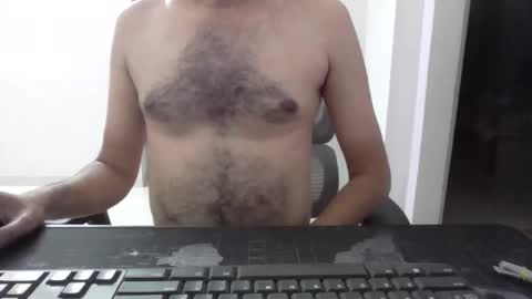 Snapshot of 8050pg chatting on 03/18/26, 09:18 MROSE7080 online show from 03/18/26, 09:18