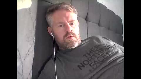 Snapshot of 81jonnyx chatting on 12/04/24, 10:13 81jonnyx online show from 12/04/24, 10:13