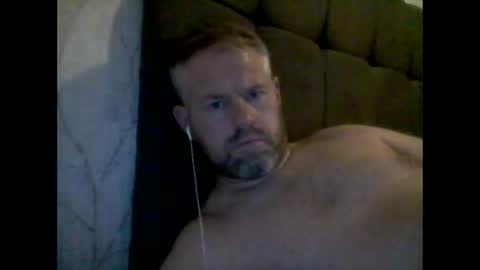 Snapshot of 81jonnyx chatting on 10/19/25, 09:15 81jonnyx online show from 10/19/25, 09:15