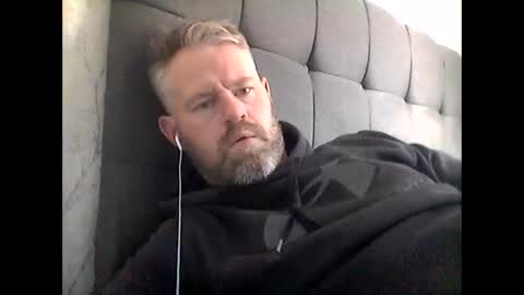 81jonnyx online show from 11/19/25, 12:05