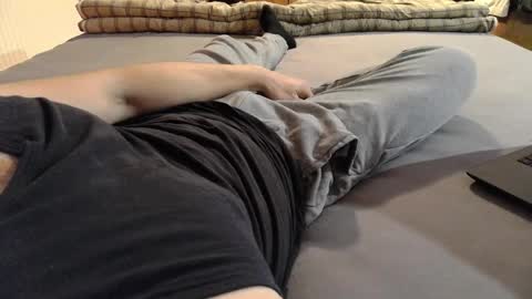 Snapshot of 87johnny chatting on 12/12/24, 10:31 87johnny online show from 12/12/24, 10:31