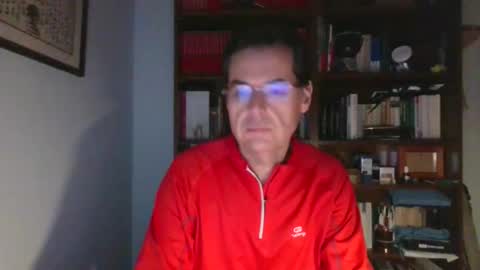 Snapshot of 8age chatting on 11/05/25, 09:48 8age online show from 11/05/25, 09:48