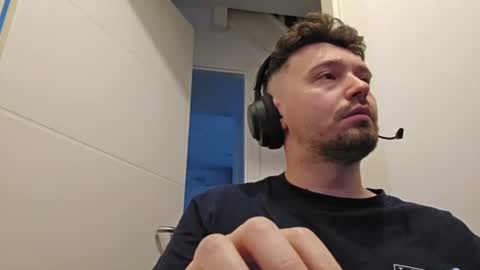 8inchdude93 online show from 07/11/26, 07:00