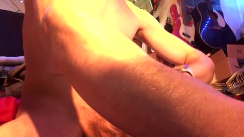 Snapshot of 8inches4you2 chatting on 03/18/26, 06:00 8inches4you2 online show from 03/18/26, 06:00