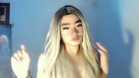 Snapshot of 8inches_femboy chatting on 09/19/25, 03:30 8inches_femboy online show from 09/19/25, 03:30