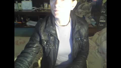 Snapshot of 8mistress8 chatting on 12/21/25, 06:31 8MISTRESS8 online show from 12/21/25, 06:31