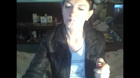 Snapshot of 8mistress8 chatting on 03/19/26, 06:28 8MISTRESS8 online show from 03/19/26, 06:28