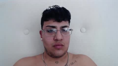Snapshot of 99_butterfly_boy99 chatting on 01/17/25, 06:44 Butterfly boy online show from 01/17/25, 06:44
