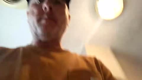 9inchesnya online show from 10/18/25, 06:30