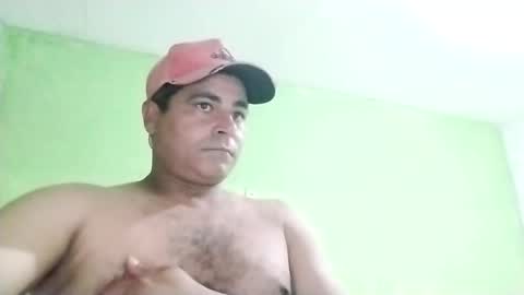 Snapshot of 9vinhocamshow chatting on 12/19/24, 12:24 9vinhocamshow online show from 12/19/24, 12:24