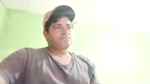 Snapshot of 9vinhocamshow chatting on 01/12/25, 12:49 9vinhocamshow online show from 01/12/25, 12:49