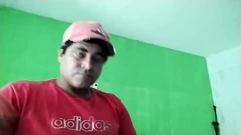 Snapshot of 9vinhocamshow chatting on 01/27/25, 12:37 9vinhocamshow online show from 01/27/25, 12:37