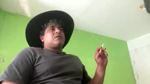 9vinhocamshow online show from 11/18/25, 11:36