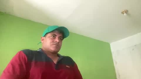 Snapshot of 9vinhocamshow chatting on 06/19/26, 11:47 9vinhocamshow online show from 06/19/26, 11:47