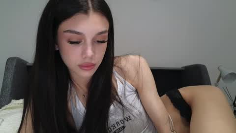 KARINA online show from 05/14/26, 01:51