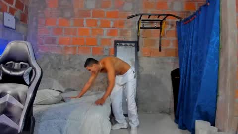 Snapshot of _0324 chatting on 02/27/25, 12:10 rick online show from 02/27/25, 12:10