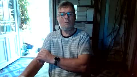 Snapshot of _123_voyeur_ chatting on 04/09/26, 12:21 _123_voyeur_ online show from 04/09/26, 12:21