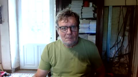 Snapshot of _123_voyeur_ chatting on 06/30/26, 09:43 _123_voyeur_ online show from 06/30/26, 09:43