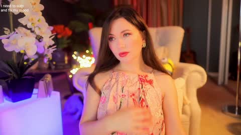 Sophia  online show from 11/25/25, 04:12