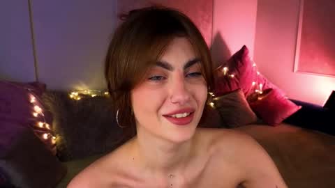 Willow online show from 11/18/25, 09:52