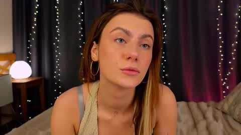 Snapshot of _a_n_n_y_ chatting on 02/21/26, 06:36 Willow online show from 02/21/26, 06:36