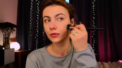 Snapshot of _a_n_n_y_ chatting on 03/01/26, 06:26 Willow online show from 03/01/26, 06:26