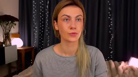 Snapshot of _a_n_n_y_ chatting on 03/02/26, 06:58 Willow online show from 03/02/26, 06:58