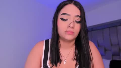 Snapshot of _abbymiller_ chatting on 09/18/25, 12:18 Abbye Miller online show from 09/18/25, 12:18