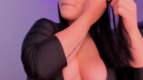 Snapshot of _abbymiller_ chatting on 10/03/25, 12:02 Abbye Miller online show from 10/03/25, 12:02