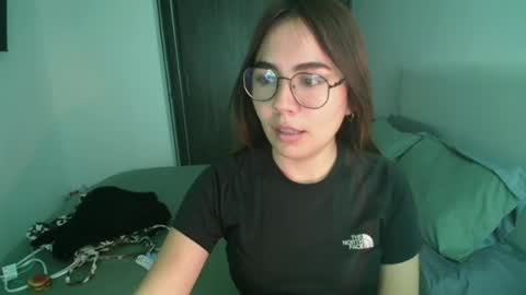 Snapshot of _abbyyyy_ chatting on 02/19/25, 06:10 abby 3 online show from 02/19/25, 06:10