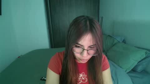 Snapshot of _abbyyyy_ chatting on 02/20/25, 08:25 abby 3 online show from 02/20/25, 08:25